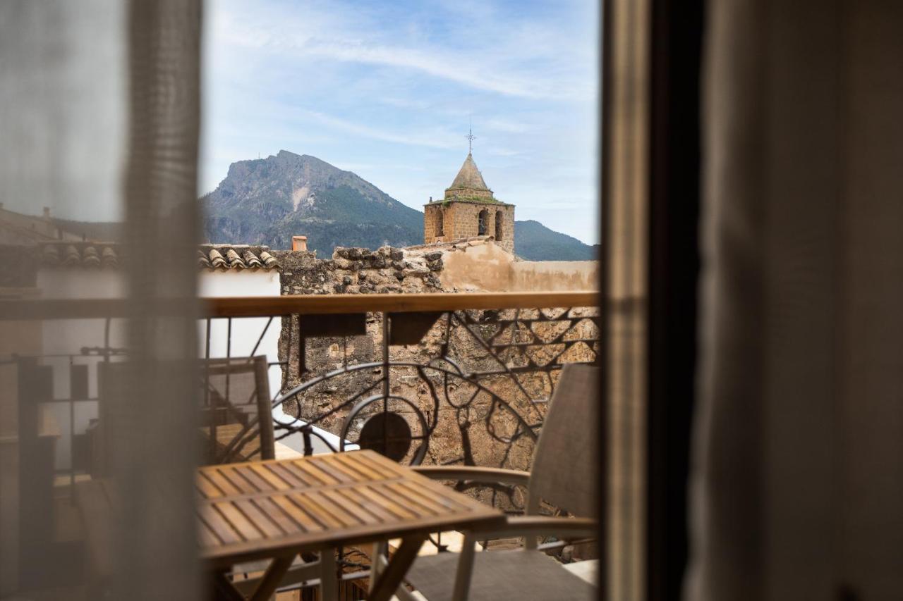 Hotel Poeta Jorge Manrique เซกูรา เดลา เซียร์รา ภายนอก รูปภาพ