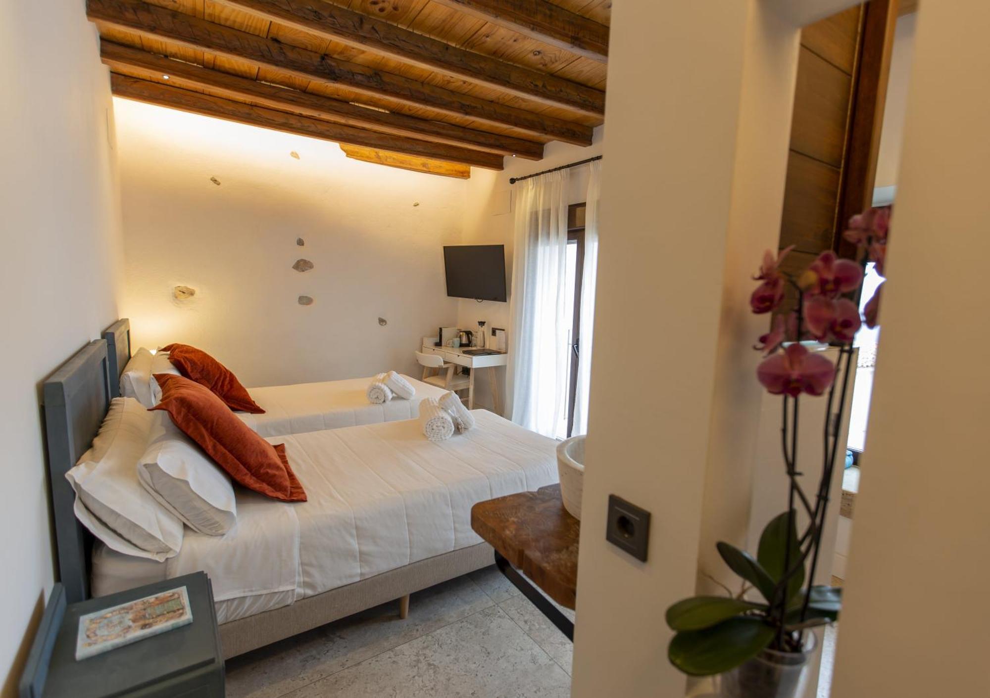Hotel Poeta Jorge Manrique เซกูรา เดลา เซียร์รา ห้อง รูปภาพ